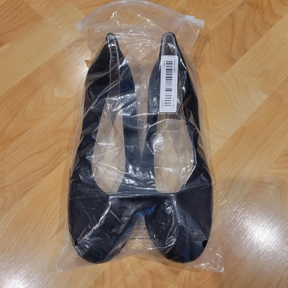 Black Flats Shoes New Size 8.5